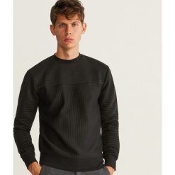 Bluza o prążkowanej fakturze - Czarny. Czarne bluzy męskie Reserved, l, prążkowane. Za 119,99 zł.