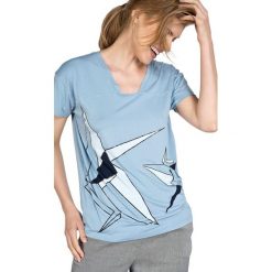 Odzież damska: T-shirt w kolorze jasnoniebieskim