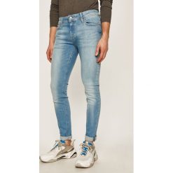 Jack & Jones - Jeansy Liam. Niebieskie jeansy męskie Jack & Jones, bez wzorów, z obniżonym stanem. Za 169,90 zł.