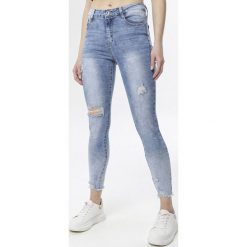 Niebieskie Jeansy Skinny Echithyia. Niebieskie jeansy damskie Born2be, bez wzorów, z jeansu. Za 119,99 zł.