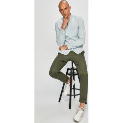 Levi's - Koszula. Niebieskie koszule męskie Levi's®, s, bez wzorów, z elastanu, klasyczne, z klasycznym kołnierzykiem, z długim rękawem. W wyprzedaży za 139,90 zł.