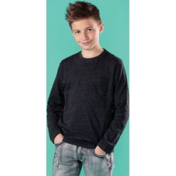 TXM Bluzka chłopięca z długim rękawem 134 CIEMNY SZARY MELANŻOWY. Szare t-shirty chłopięce TXM, bez wzorów, z długim rękawem. Za 24,99 zł.