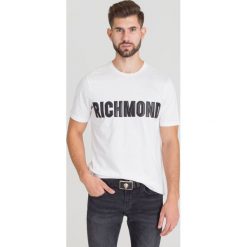 T-SHIRT JOHN RICHMOND. Białe t-shirty męskie s, z aplikacjami, z bawełny, z okrągłym kołnierzem. Za 314,50 zł.