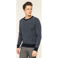 Sweter TOMMY HILFIGER Honeycomb Slub MW0MW11687. Niebieskie swetry męskie TOMMY HILFIGER, xl, bez wzorów, z bawełny, klasyczne, z klasycznym kołnierzykiem, bez kaptura. W wyprzedaży za 289,00 zł.