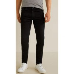 Mango Man - Jeansy Jude5. Szare jeansy męskie Mango Man, z aplikacjami. Za 139,90 zł.