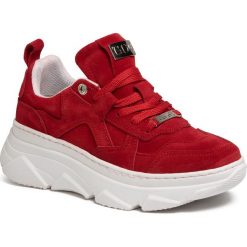 Sneakersy GOE - FF2N3017 Red. Czerwone półbuty damskie GOE, na co dzień, bez wzorów, z zamszu, bez obcasa, na płaskiej podeszwie, bez zapięcia. Za 399,00 zł.