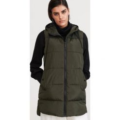 Pikowana kamizelka - Khaki. Brązowe kamizelki damskie Reserved, s. Za 159,99 zł.