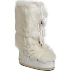 Śniegowce Moon Boot Classic 50° Shearling 14025800001. Białe śniegowce damskie Moon Boot, bez zapięcia. W wyprzedaży za 2049,00 zł.