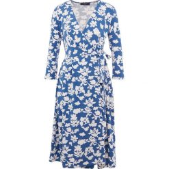 WEEKEND MaxMara URSOLA Sukienka z dżerseju avio. Niebieskie sukienki damskie WEEKEND MaxMara, xs, bez wzorów, z elastanu, bez kołnierzyka, bez rękawów. Za 819,00 zł.