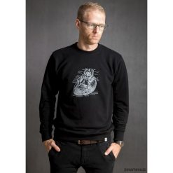 Bluza męska - serce. Czarne bluzy męskie Pakamera, m, bez wzorów, z materiału, bez kołnierzyka, bez rękawów, bez kaptura. Za 195,00 zł.