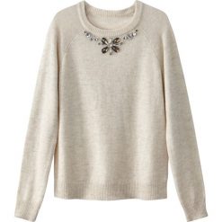 Kardigany damskie: Sweter zdobiony biżuterią
