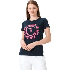Trussardi Jeans Koszulka Niebieski. Niebieskie koszulki damskie Trussardi Jeans, s, z nadrukiem, z elastanu, bez kołnierzyka. Za 223,95 zł.