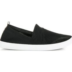 Tekstylne wsuwane trampki mckeylor PAIGE czarne. Czarne trampki damskie slip on marki McKeylor. Za 69,90 zł.