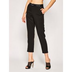 Jegginsy Calvin Klein Tencel Branded Elastic K20K201765. Czarne jeansy damskie Calvin Klein, bez wzorów, z lyocellu. W wyprzedaży za 319,00 zł.
