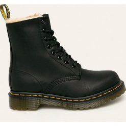 Dr. Martens - Workery skórzane. Czarne workery damskie ze skóry, na sznurówki. Za 749,90 zł.