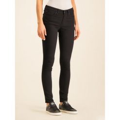 Jeansy Skinny Fit Levi's 711™ 18881-0052. Czarne jeansy damskie Levi's®, s. W wyprzedaży za 289,00 zł.