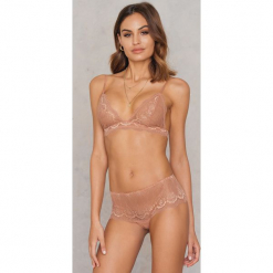 Samsoe & Samsoe Figi Marilyn 7092 - Pink,Nude. Różowe figi Samsøe & Samsøe, w koronkowe wzory, z koronki. Za 121,95 zł.