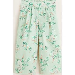 Mango Kids - Spodnie dziecięce Jasmine 110-164 cm. Zielone spodnie dziewczęce Mango Kids, bez wzorów, z bawełny, casualowe. Za 99,90 zł.