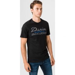 Jack & Jones Application Koszulka Czarny. Czarne podkoszulki męskie Jack & Jones, m, z haftami, z bawełny, bez kołnierzyka, krótkie. Za 80,95 zł.
