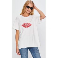 Silvian Heach - Top. Białe bluzki damskie marki Silvian Heach, s, z aplikacjami, z bawełny, z okrągłym kołnierzem. Za 219,90 zł.