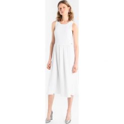 Sukienki: Armani Exchange Długa sukienka white