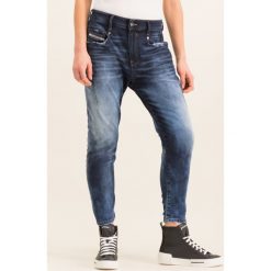 Jeansy Boyfriend Diesel Fayza 00SYIP 069KD. Niebieskie jeansy damskie Diesel. Za 1319,00 zł.