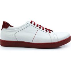 Biało-czerwone obuwie sportowe T113. Czerwone buty sportowe męskie Modini Moda Męska, ze skóry, bez zapięcia. W wyprzedaży za 225,00 zł.
