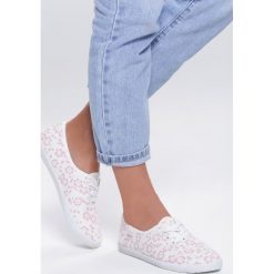 Białe Tenisówki Let's Go Now. Białe trampki i tenisówki damskie Renee, w kwiaty, na sznurówki. Za 29,99 zł.