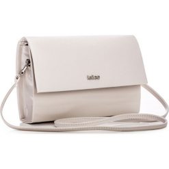 Kremowa damska kopertówka C CREAM PATTERN. Białe kopertówki damskie Felice, na co dzień, w paski, eleganckie, małe, bez dodatków. Za 59,90 zł.