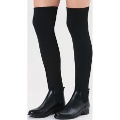 Czarne Kozaki Icily. Czarne kozaki damskie vices, z materiału, z okrągłym noskiem, na obcasie. Za 149,99 zł.