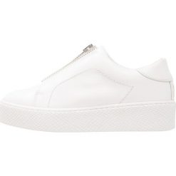 Trampki damskie slip on: SPM ZIPTOLO Tenisówki i Trampki white macia