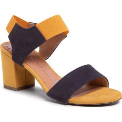 Sandały MARCO TOZZI - 2-28353-24 Navy Comb 890. Niebieskie klapki damskie Marco Tozzi, bez wzorów, ze skóry, bez obcasa. Za 219,00 zł.
