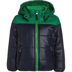 Blue Seven Kurtka zimowa dunkelblau. Niebieskie kurtki chłopięce przeciwdeszczowe Blue Seven, na zimę, z materiału. W wyprzedaży za 134,25 zł.