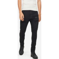 G-Star Raw - Spodnie. Czarne spodnie męskie G-Star RAW, bez wzorów, z elastanu, retro. Za 649,90 zł.