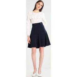 Spódniczki trapezowe: Karen Millen BUTTON DETAIL GROUP Spódnica trapezowa navy