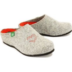 DR. BRINKMANN 330193-91 hellgrau, kapcie damskie. Kapcie damskie Dr. Brinkmann. Za 159,90 zł.