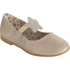 Baleriny w kolorze złotym z paskiem. Żółte baleriny dziewczęce Vertbaudet Girls & Co., z aplikacjami, bez obcasa. W wyprzedaży za 62,95 zł.