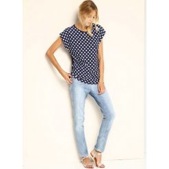 T-shirt krótki rękaw damski w groszki. Czarne t-shirty damskie s, w grochy, eleganckie. W wyprzedaży za 19,99 zł.
