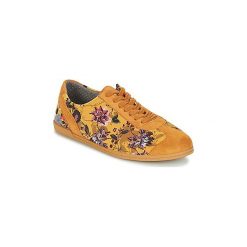 Buty Ippon Vintage CAMDEN FLOW. Żółte trampki i tenisówki damskie marki Ippon Vintage, bez wzorów, bez zapięcia. Za 367,20 zł.