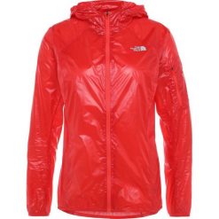The North Face FLIGHT Kurtka do biegania juicy red. Czerwone kurtki sportowe damskie The North Face, m, z nylonu, do biegania. W wyprzedaży za 503,20 zł.