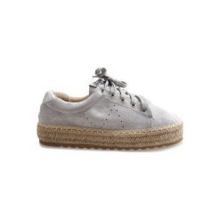 Szare espadryle sznurowane BB01. Szare espadryle damskie ButyModne, bez wzorów, bez obcasa. Za 74,49 zł.
