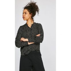 Vero Moda - Koszula Cate. Czarne bluzki damskie marki Vero Moda, s, z poliesteru, casualowe, ze stójką, z długim rękawem. W wyprzedaży za 89,90 zł.