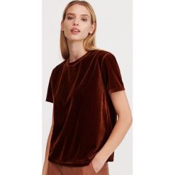Welurowa bluzka - Brązowy. Pomarańczowe bluzki damskie Reserved, xl, bez wzorów, z weluru, bez kołnierzyka, bez rękawów. W wyprzedaży za 19,99 zł.