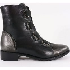 BOTKI DAMSKIE EKS 4290 CZA. Botki damskie Eksbut, ze skóry, bez obcasa, bez zapięcia. Za 249,00 zł.