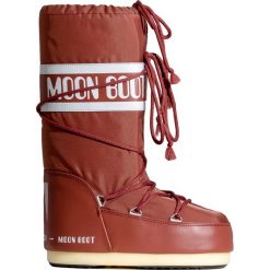 Śniegowce MOON BOOT NYLON. Brązowe śniegowce damskie Moon Boot, na imprezę, na zimę, z nylonu, bez zapięcia. W wyprzedaży za 336,00 zł.