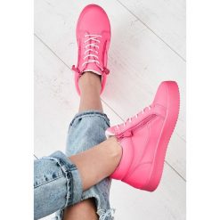 Fuksjowe Neonowe Sneakersy Let It Go. Sneakersy damskie Renee. W wyprzedaży za 44,99 zł.