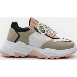 Sneakersy na wyższej podeszwie - Wielobarwny. Sneakersy damskie Sinsay. Za 79,99 zł.