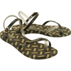 IPANEMA 82291 FASHION SAND. V FEM 22155 black/smoke, sandały damskie. Czarne sandały damskie Ipanema, bez wzorów, bez obcasa, bez zapięcia. W wyprzedaży za 53,90 zł.