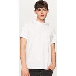 T-shirt z kapturem - Kremowy. Białe t-shirty męskie Reserved, s, bez wzorów, z kapturem. Za 49,99 zł.