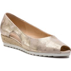 Espadryle GABOR - 82.630.60 Platino(Jute). Żółte espadryle damskie marki Gabor, ze skóry, na koturnie. W wyprzedaży za 309,00 zł.